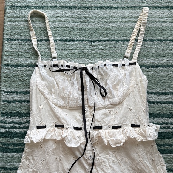 🆕 For Love & Lemons Sora eyelet mini dress - Picture 4 of 7